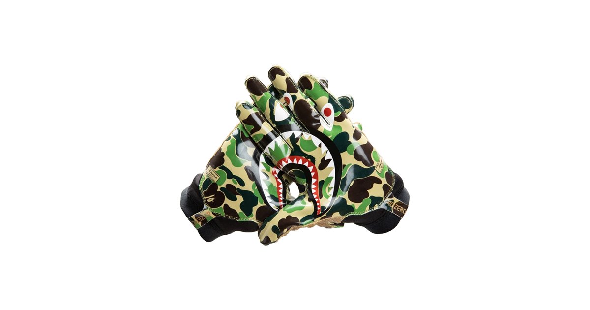 Adidas Bape football popular gloves