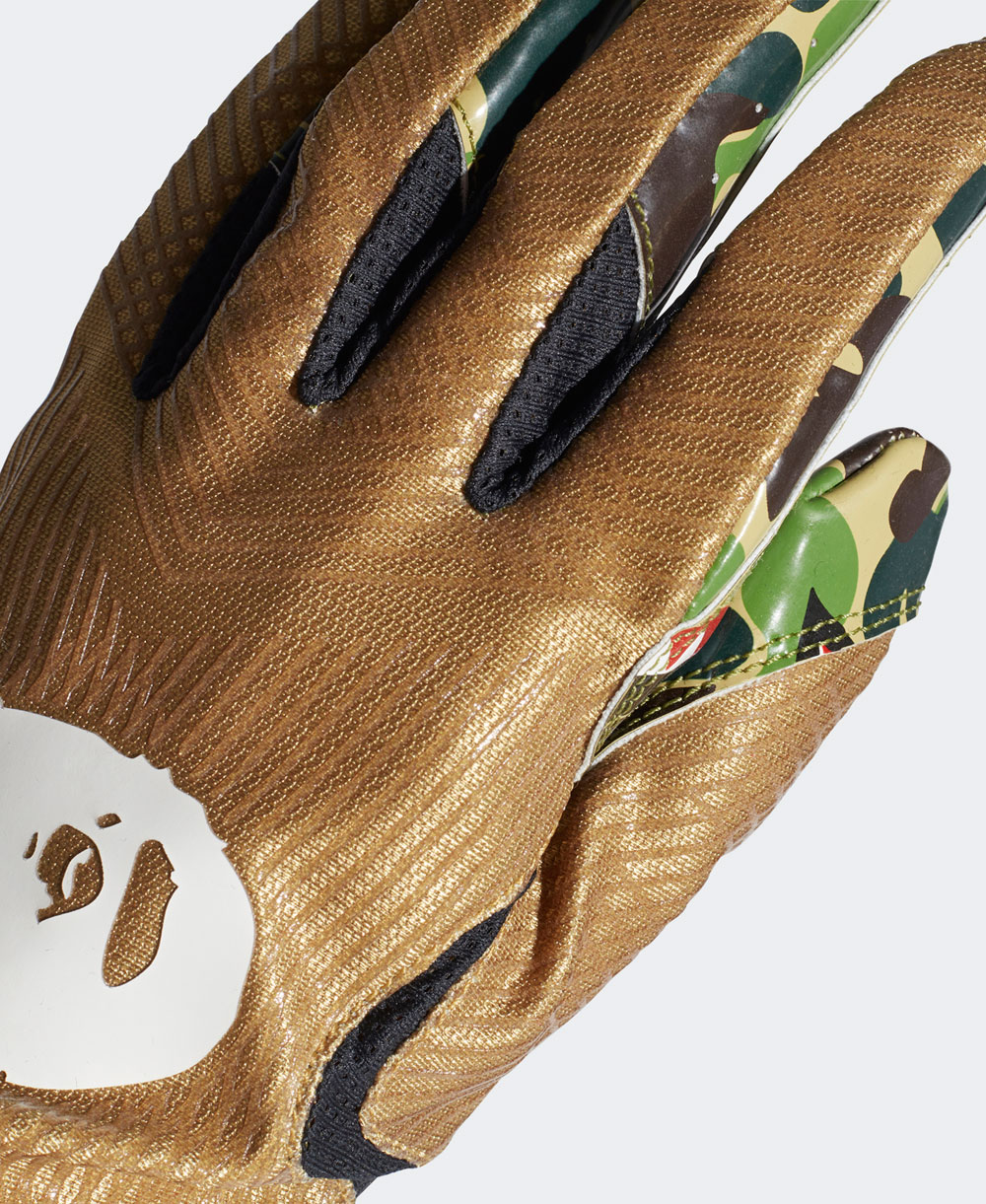 bape football gloves