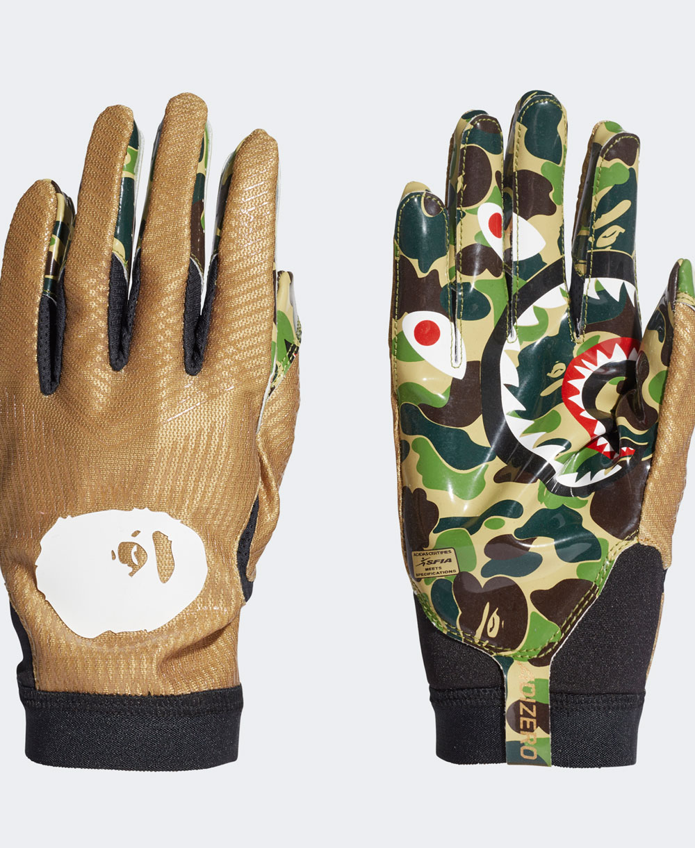 bape football gloves