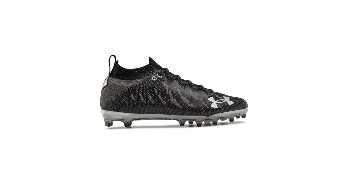 all black under armour highlight cleats